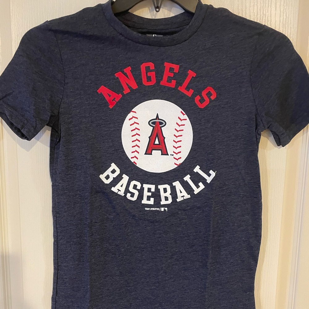 *NWT* Boys LA Angels T-shirt